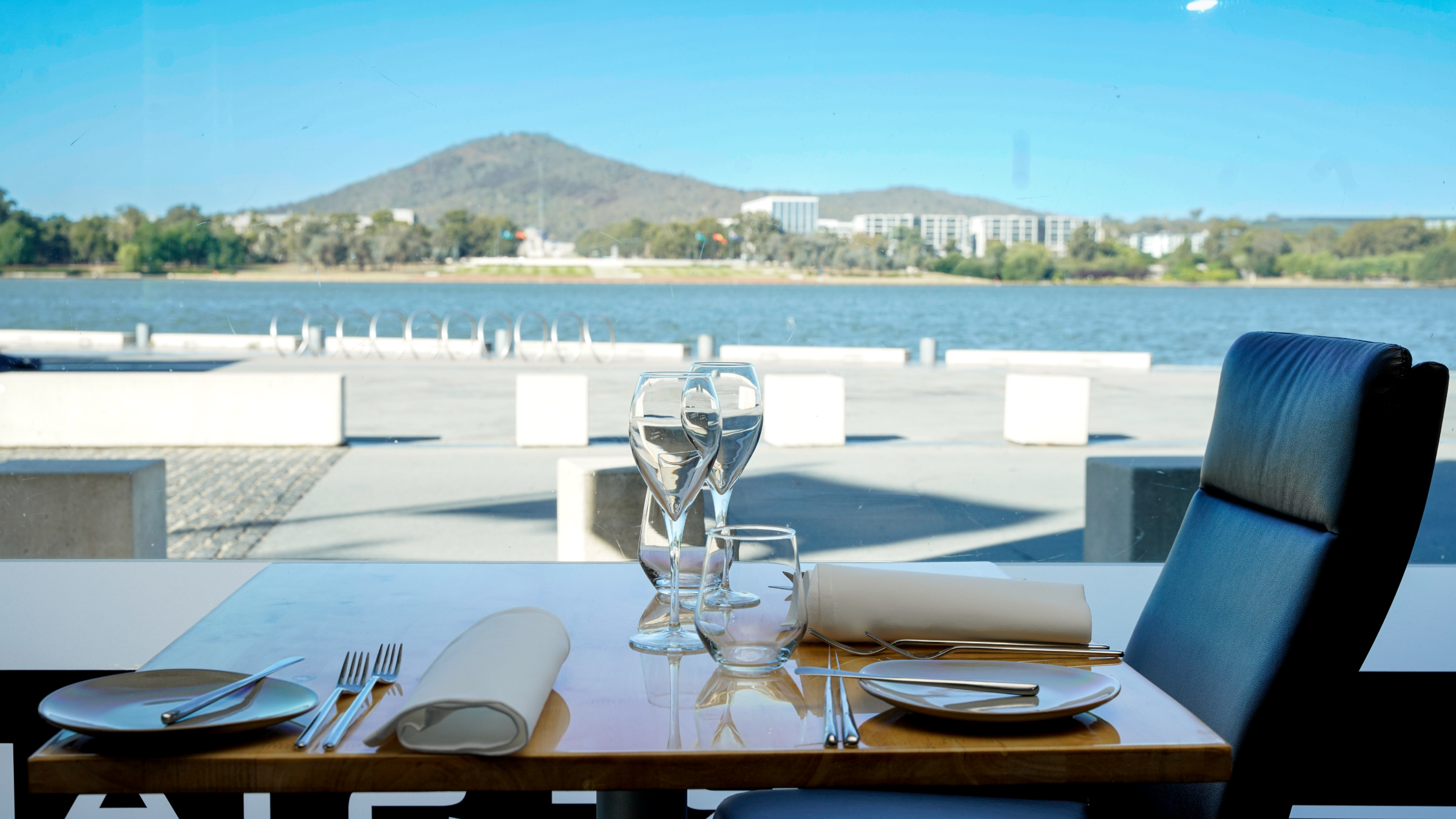 waters-edge-canberra-waterfront-fine-dining-lake-burley-griffin-1 waters-edge-canberra-waterfront-fine-dining-lake-burley-griffin
